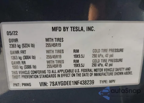 2022 Tesla Model Y Long Range Dual Motor All-Wheel Drive z USA, uszkodzony, nr VIN 7SAYGDEE1NF438239